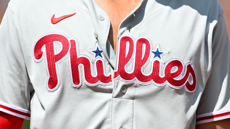 Phillies primed to land $60 million closer in a cross-country switch?