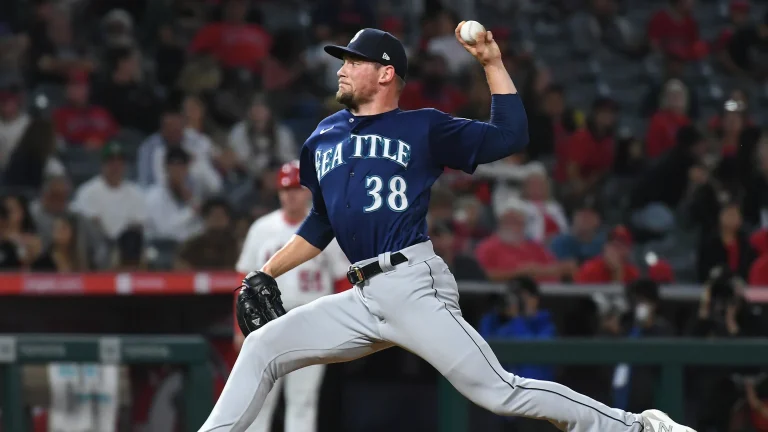 Former Seattle Mariners Reliever Inks New Deal with American League Contender