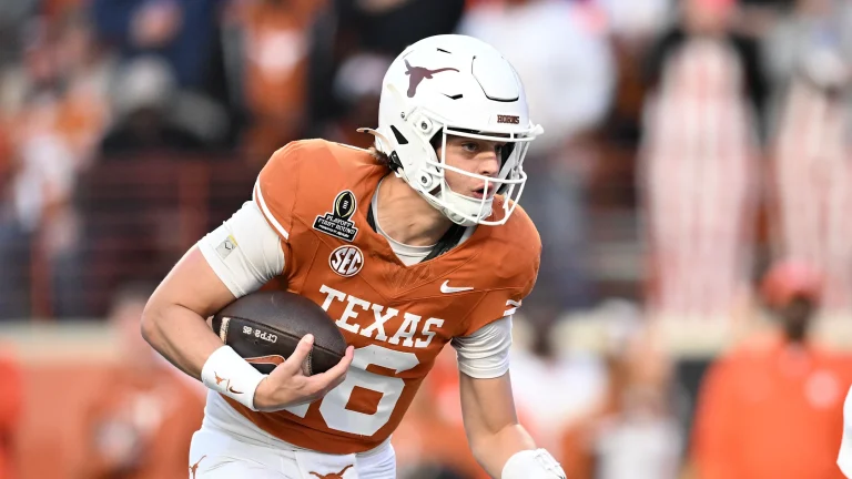 Arch Manning should not rush turning pro: Why he should stay at Texas through 2026