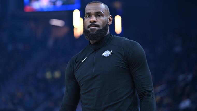 Is LeBron James playing tonight? What latest injury report says about Lakers star’s status vs. 76ers