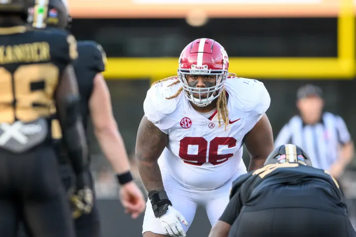 Alabama Defensive Lineman Tim Keenan Makes Major Career Announcement