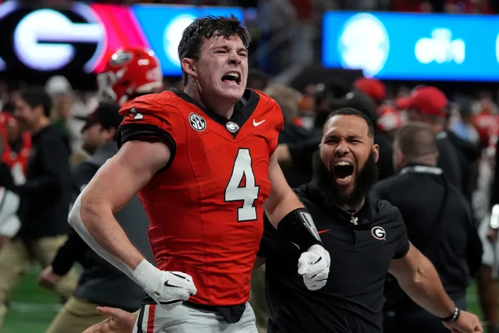 Georgia football’s Oscar Delp makes decision on future with Bulldogs