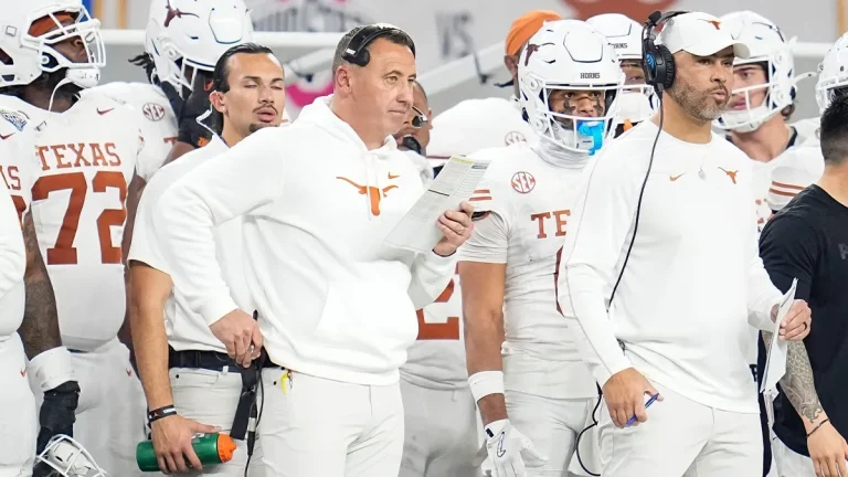 Texas HC Steve Sarkisian explains mindset behind bizarre goal line toss play