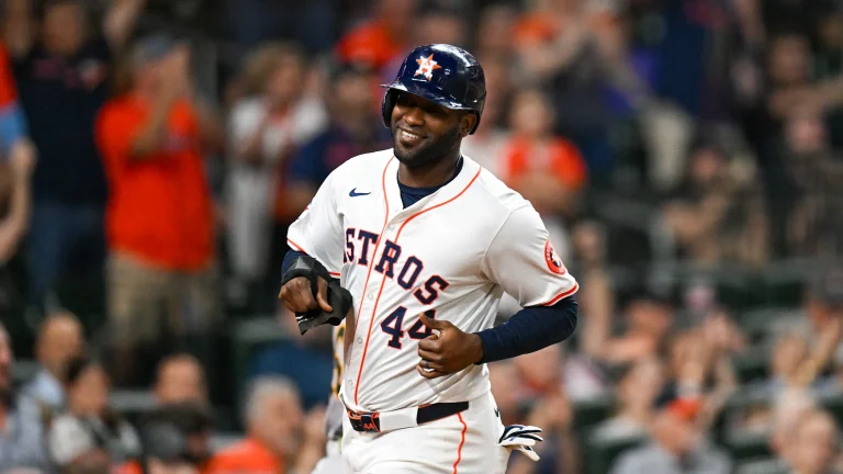 Astros haters will cry after Yordan Alvarez defies odds again in MLB Network ranking