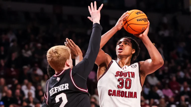 South Carolina Gamecocks narrowly miss upset against No. 13 Texas A&M