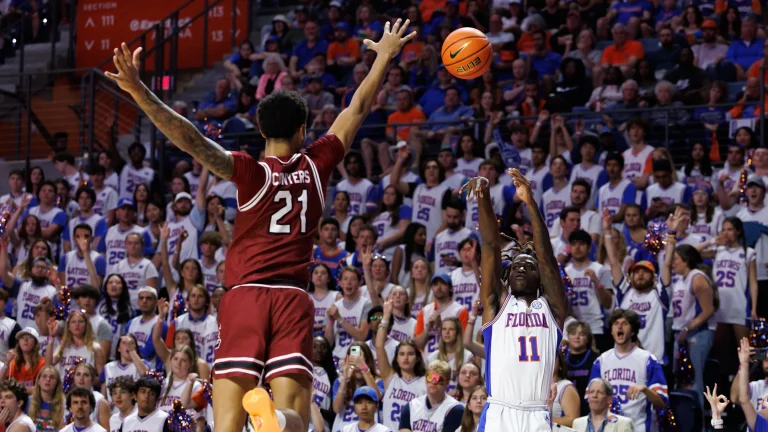 Depth once again powers Florida Basketball past South Carolina