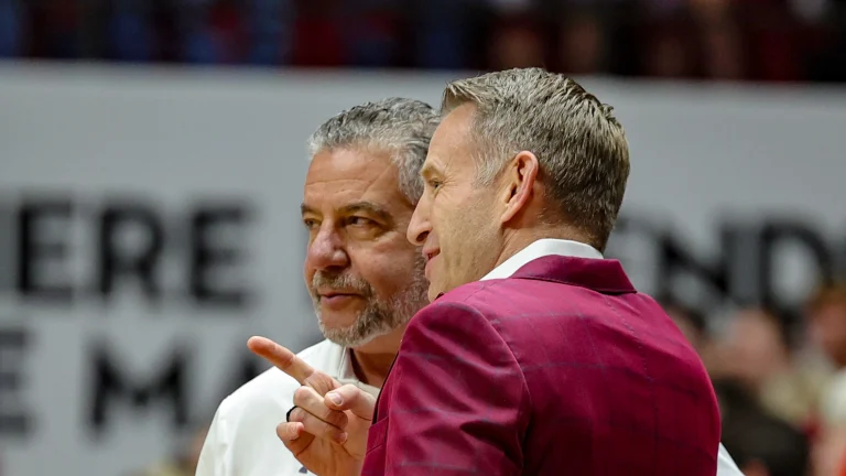 SI unfairly groups Auburn basketball coach Bruce Pearl with SEC peers for being controversial