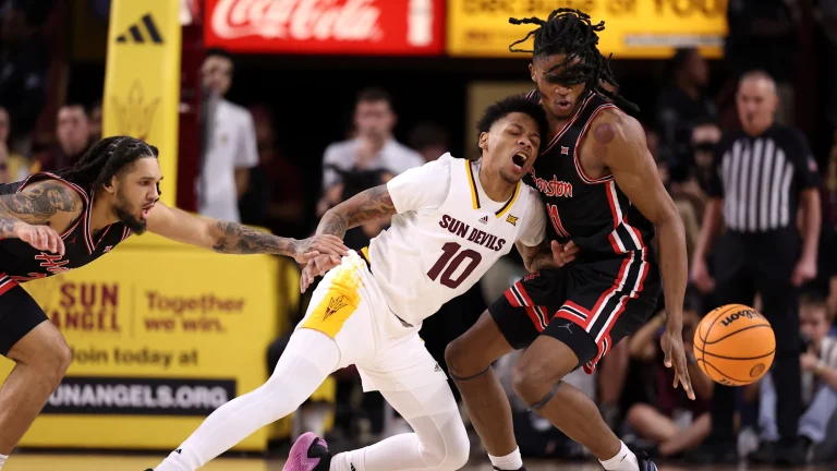 ASU simply outclassed by No. 5 Houston in late-season rout