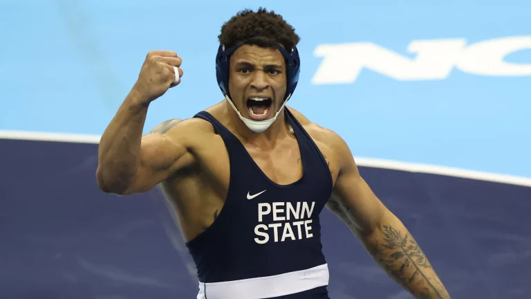 Penn State Wrestling Completes 5th Straight Undefeated Season With 71st Straight Win