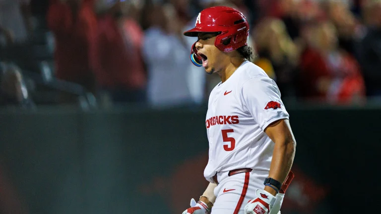 Arkansas cap off Amegy Bank College Baseball Series stumps Michigan’s late rally