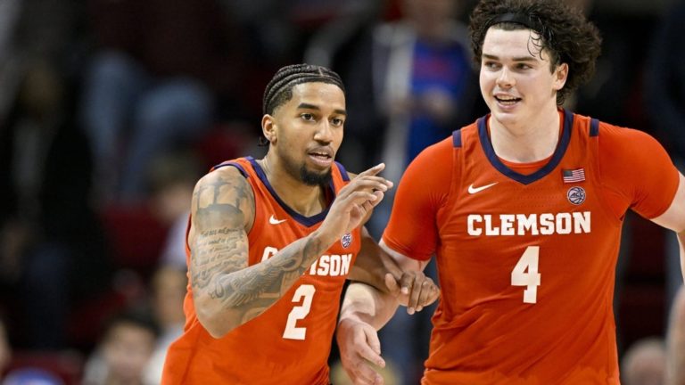 No. 13 Clemson clobbers Notre Dame for fifth straight win