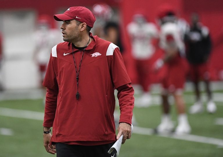 Arkansas football in position to host 2026 WR Aljour Miles