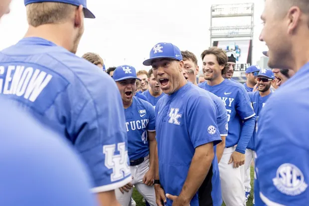 UK Baseball Opens Season & Kenny Brooks’ Wife Beats Cancer