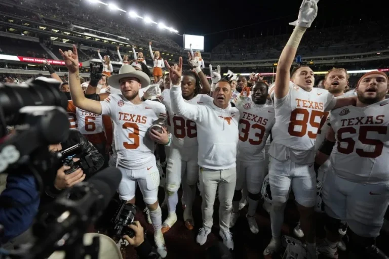 BREAKING: Sarkisian to make $12.3M in final year of 7-year contract extension with Texas Longhorns