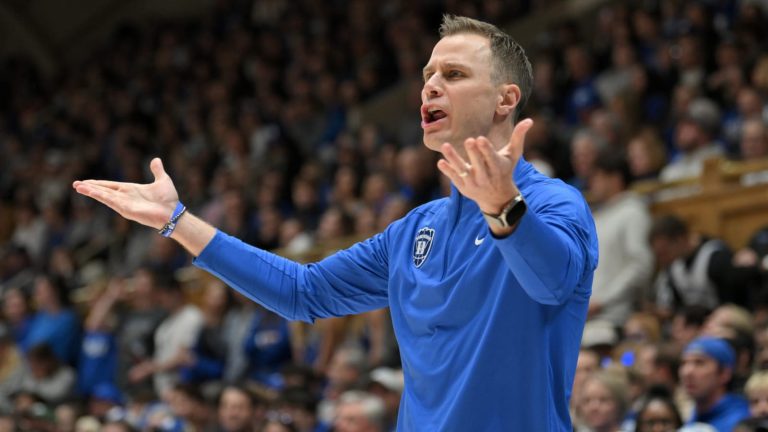 Duke’s Jon Scheyer not happy with report about his assistant