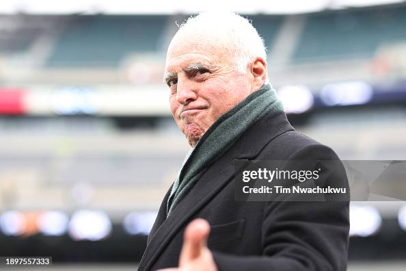 Eagles CEO Jeffrey Lurie not interested in buying Celtics