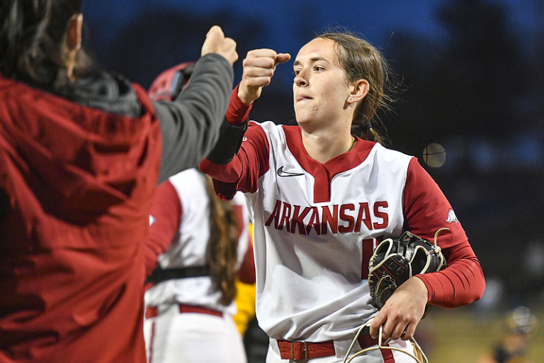 No. 13 Arkansas softball dominant in doubleheader sweep of ULM and LA Tech