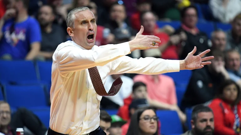 Report: Arizona State “exploring financial implications” of moving on from Bobby Hurley