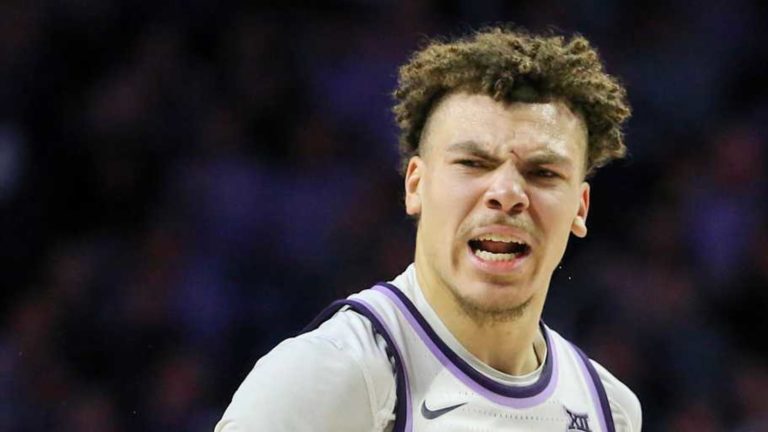 Still No Update On Kansas State’s Coleman Hawkins Amid Knee Injury