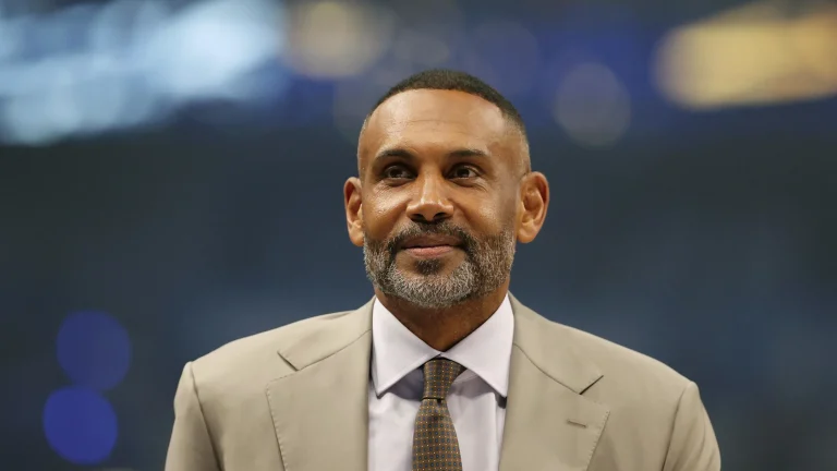 Duke Crowd Goes Crazy As Grant Hill Announced As Commencement Speaker