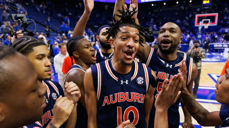 Auburn basketball senior Chad Baker-Mazara could return for third year