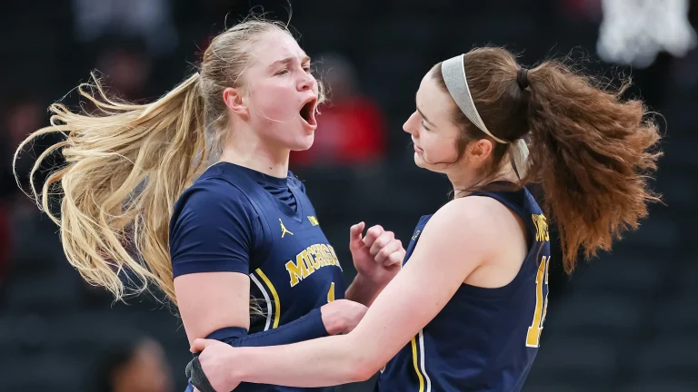 Michigan women’s basketball dominates Maryland to reach Big Ten semis