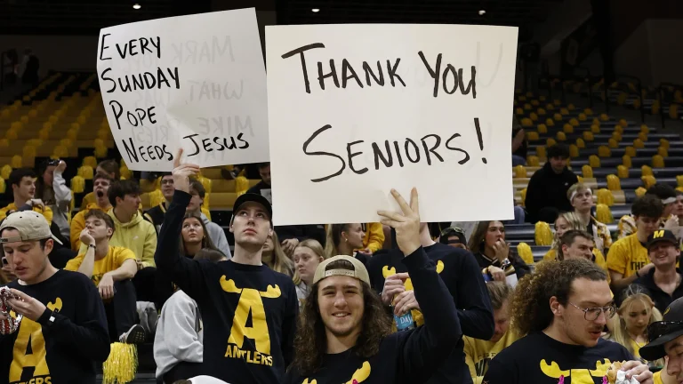 Kentucky basketball and Andrew Carr ruin Missouri Senior Day