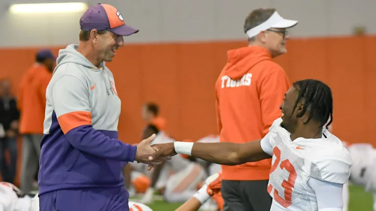 Watch 4-star OL make Dabo Swinney’s day by committing to Clemson football