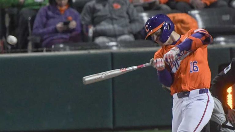 Clemson Tigers Baseball Winning Streak Grows in Win Over Liberty Flames