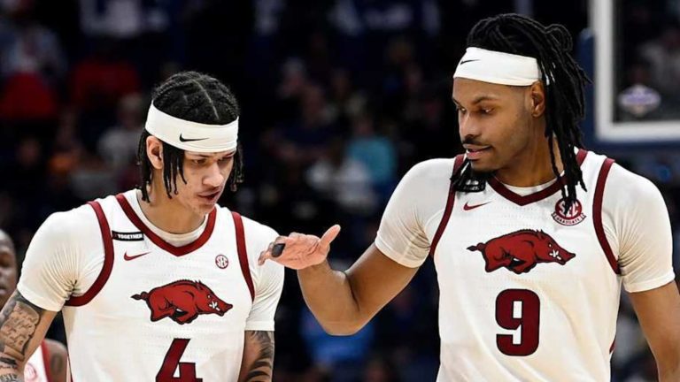 Razorbacks Epitomize ‘Survive and Advance’ in Win Over South Carolina