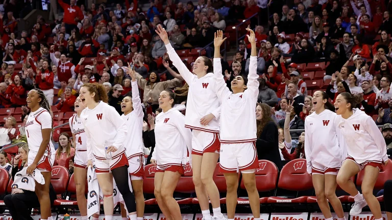 Wisconsin WBB Hall of Famer and former star player wants to be the next head coach