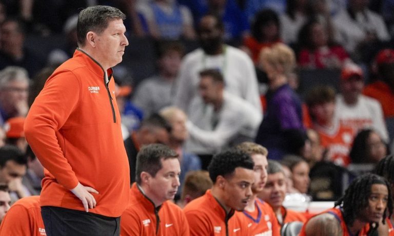 Brownell Responds to Locker Room Being Locked at