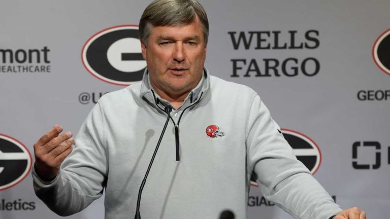 Georgia Football ‘Making a Big Impression’ to Poach Highly Touted QB From SEC Foe