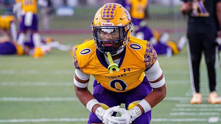 The Breakdown: Inside LSU Football’s No. 1 Recruiting Class in America Brian Kelly and the LSU Tigers hold the top-ranked class in America, add pair of pledges this week.