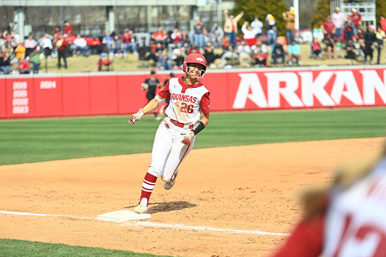 Atalyia Rijo hits walk-off grand slam as Arkansas softball trounces Missouri State