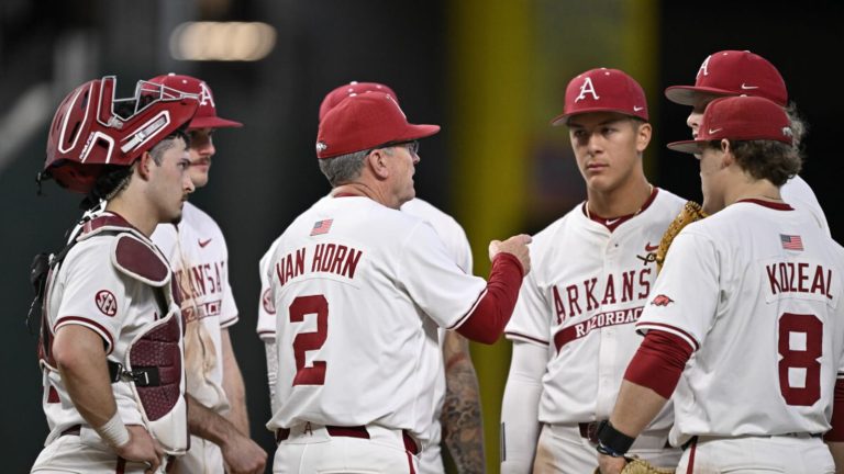 Arkansas Razorbacks Dominate ULM in Series Sweep