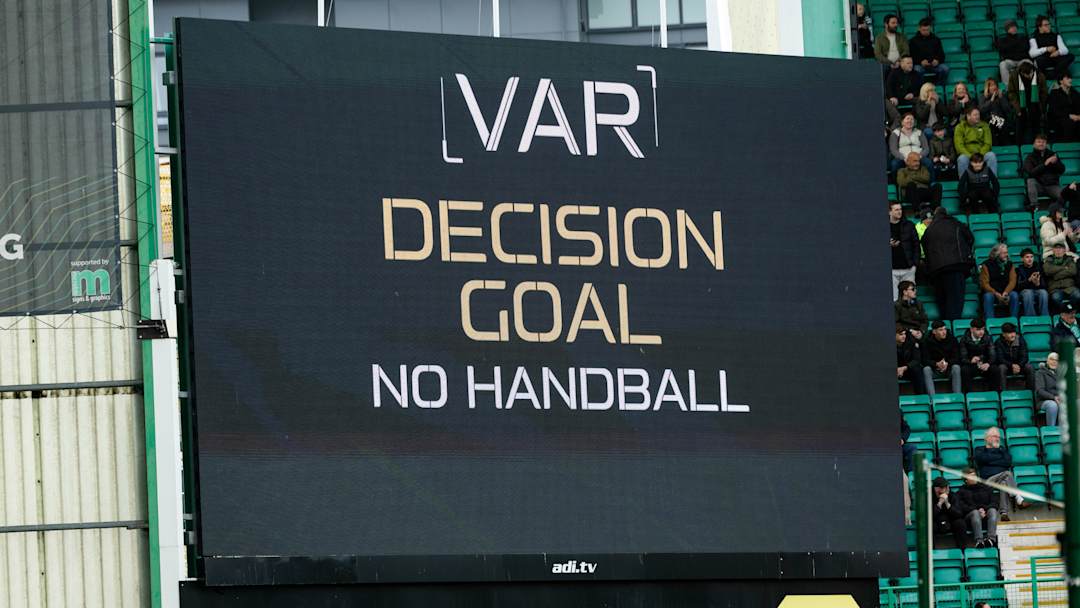 Celtic Fans Are Absolutely FURIOUS After This Blatant Handball Goal Was Allowed Against Hibs – You Won’t Believe What The Ref Did!