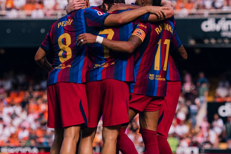 Newcastle Ready to Hijack Tottenham&rsquo;s Move for Barcelona Defender