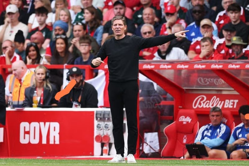 Oliver Glasner Issues Shocking Statement to the Fans After DEVASTATING NEWS During Spurs Clash